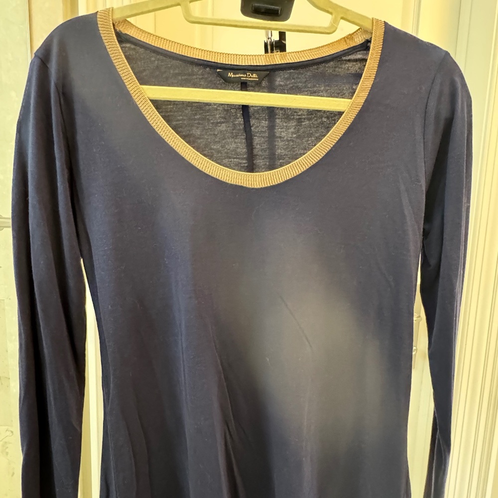 Women's Massimo Dutti Purple Long Sleeve Shirt w/ Buttons (at the back)